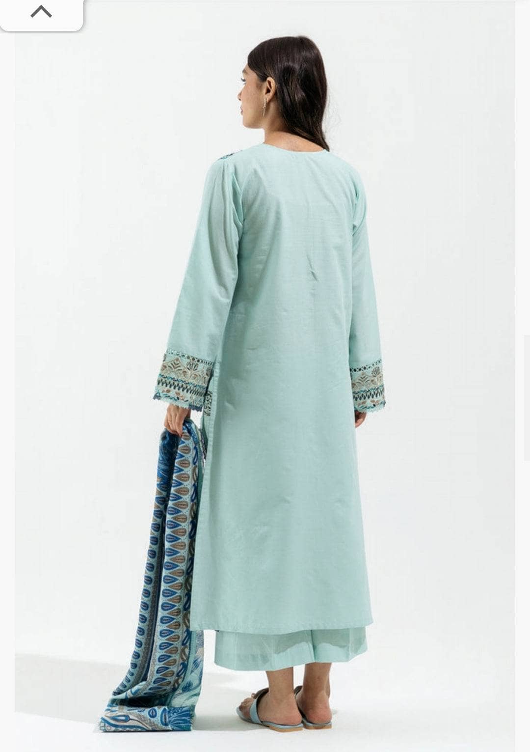 img_beechtree_lawn_23_awwal_boutique