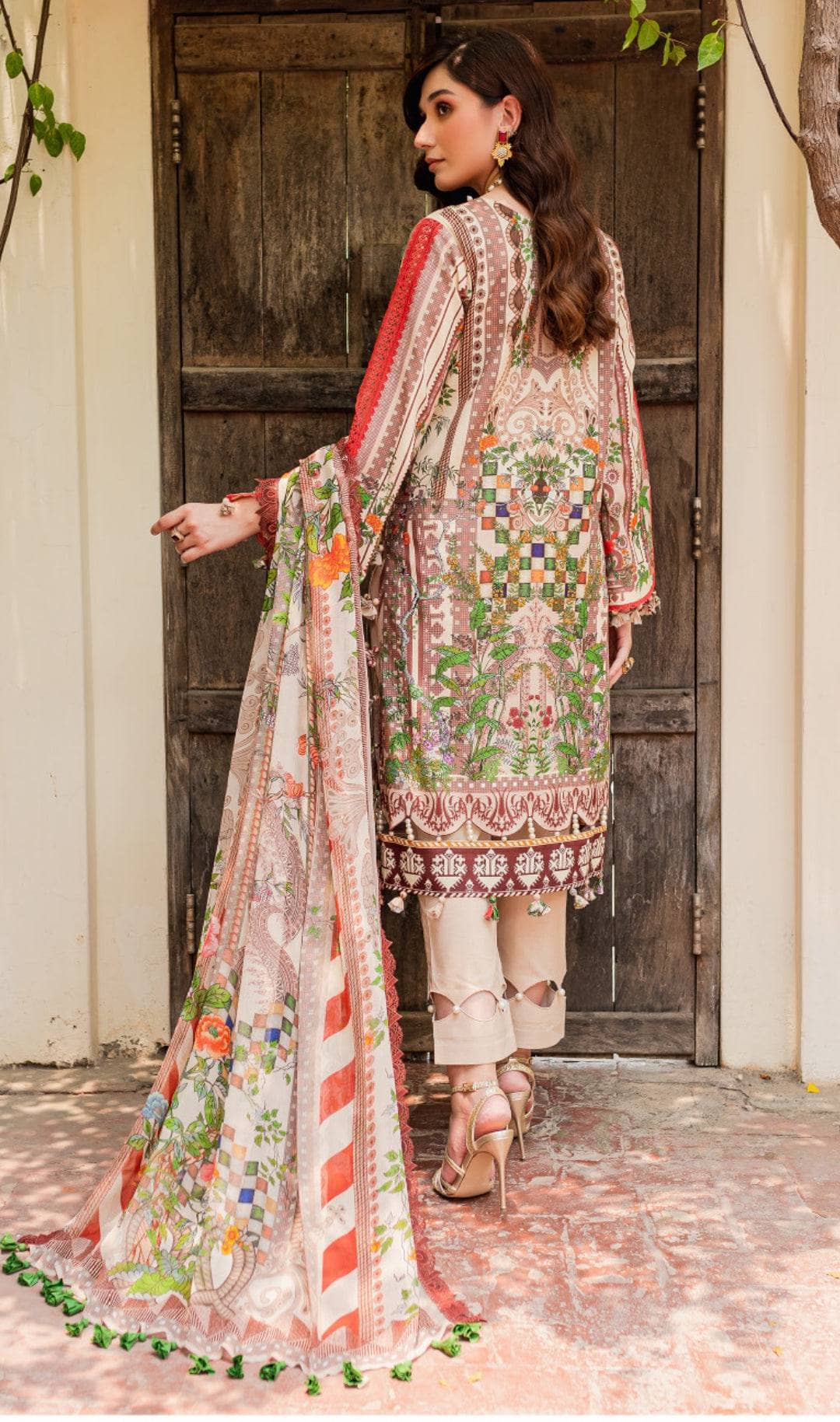 img_firdous_lawn_awwal_boutique