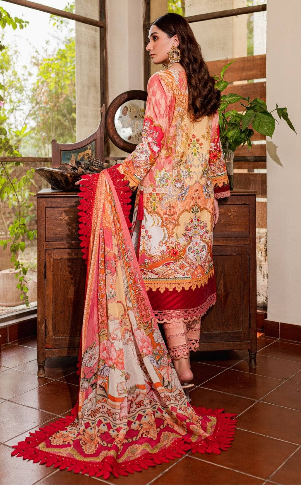 img_firdous_lawn_awwal_boutique