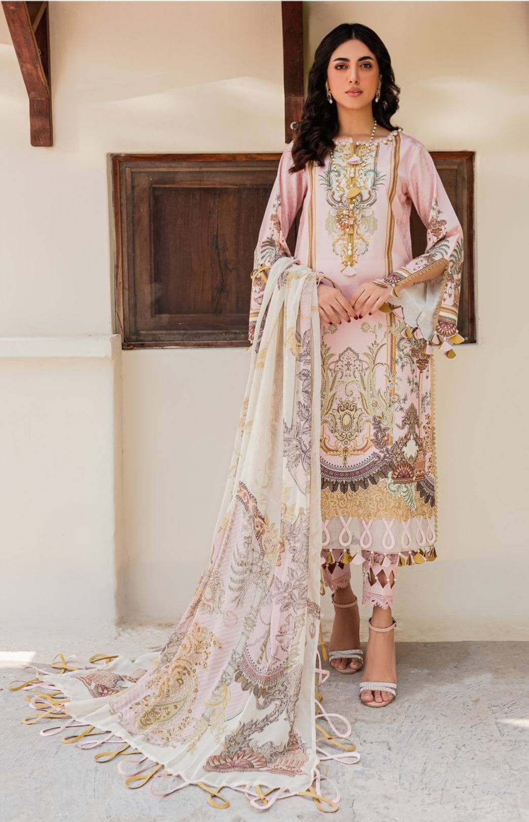img_firdous_lawn_awwal_boutique