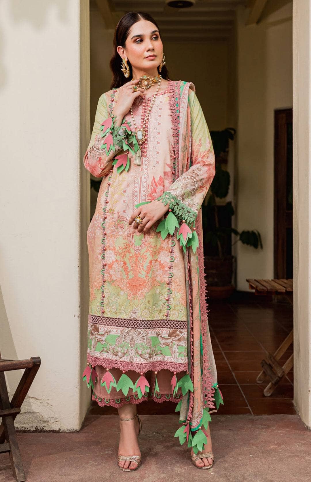 img_firdous_lawn_awwal_boutique