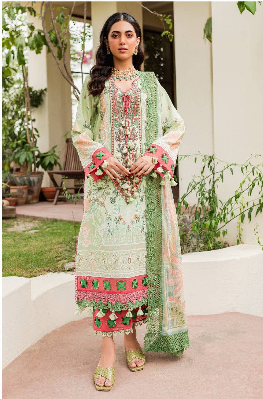 img_firdous_lawn_awwal_boutique