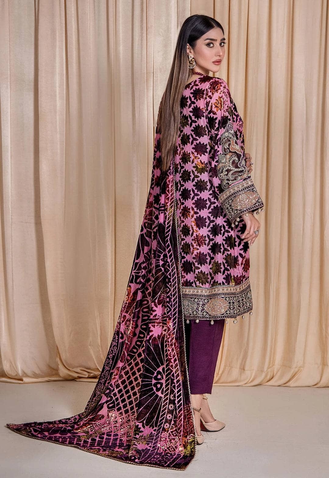 img_adans_libas_velvet_palachi_awwal_boutique