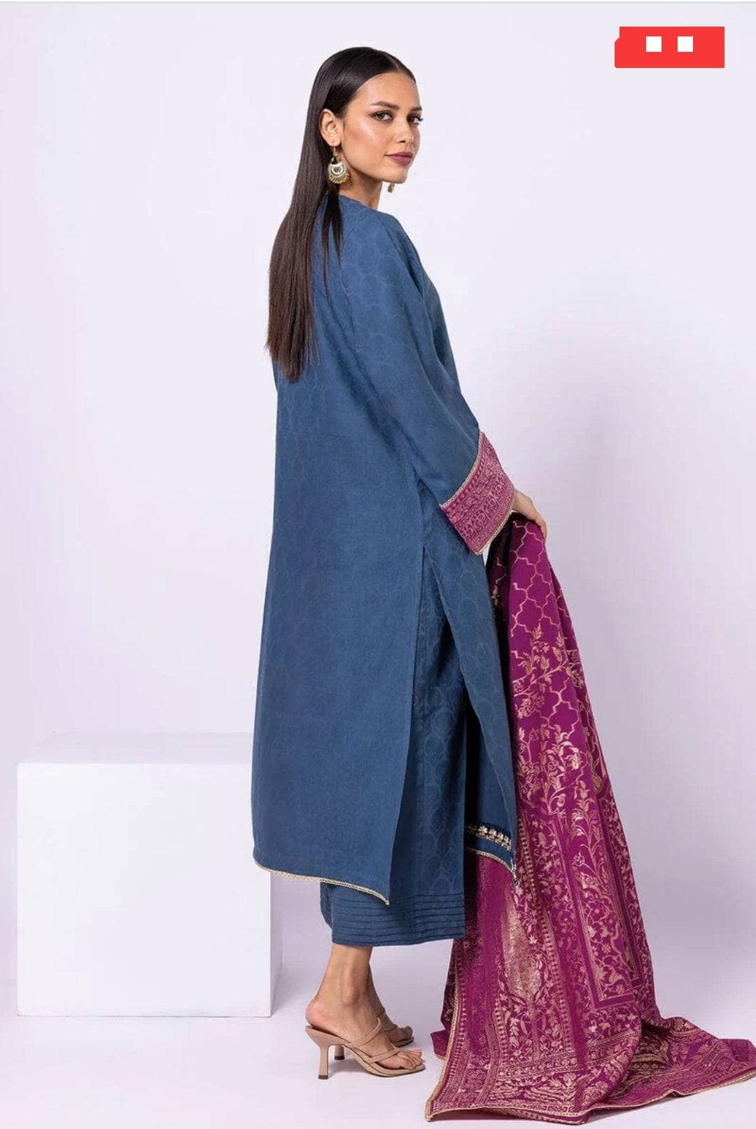 img_khaadi_jacquard_awwal_boutique