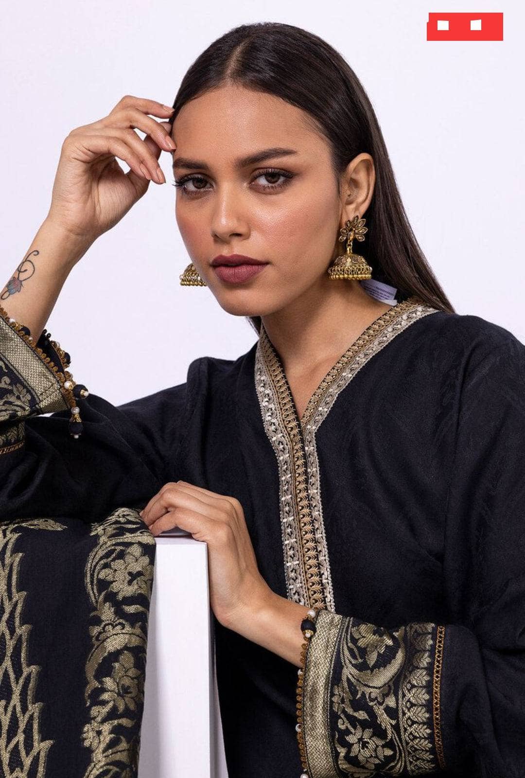 img_khaadi_jacquard_awwal_boutique