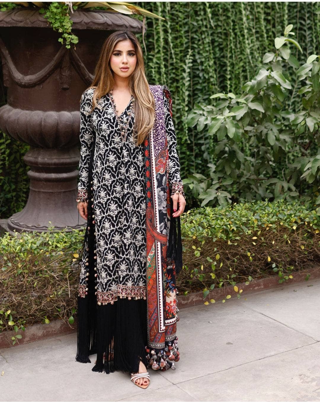 img_sana_safinaz_winter_23_awwal_boutique