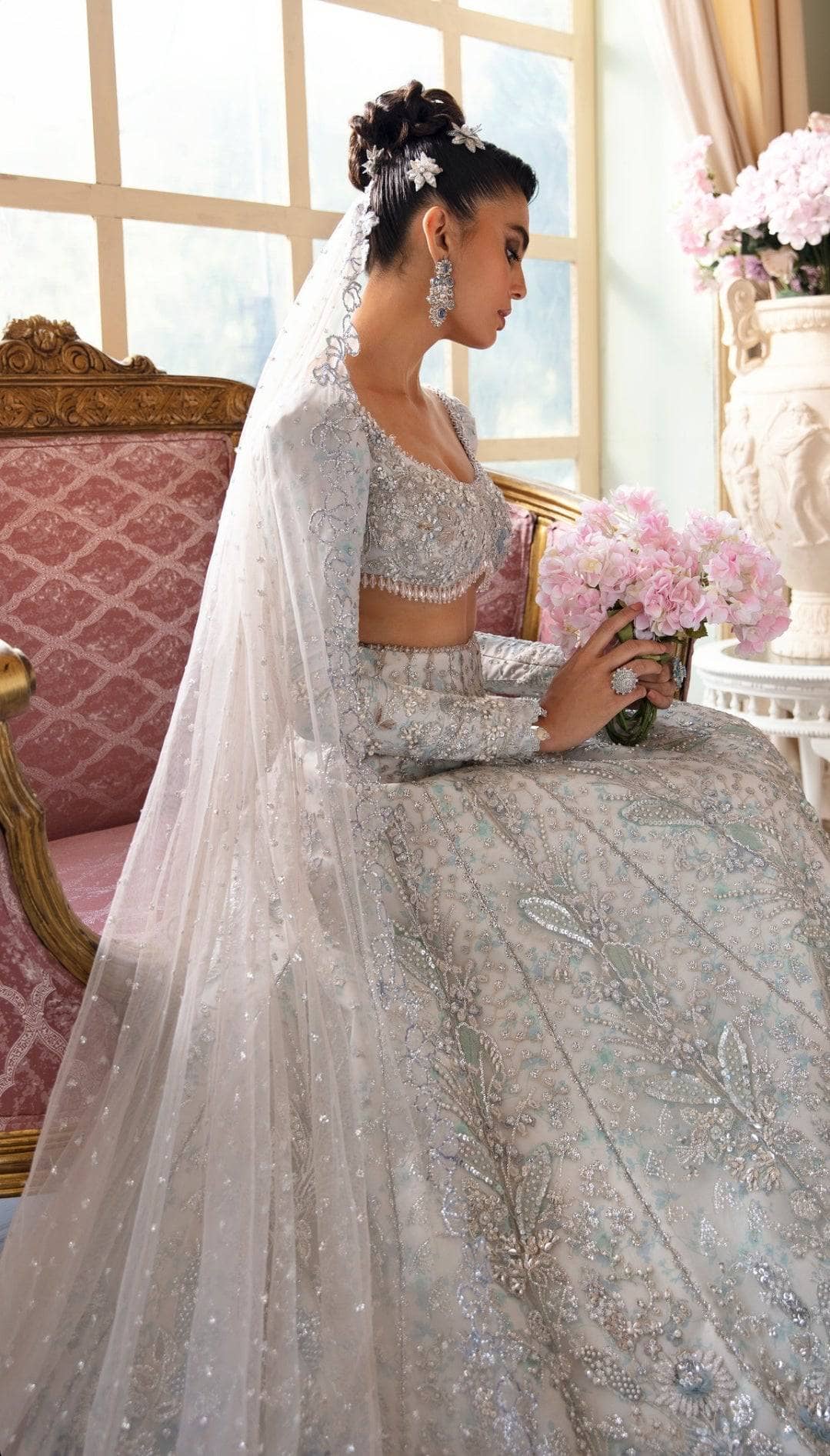 img_republic_womenswear_wedding_couture_awwal_boutique