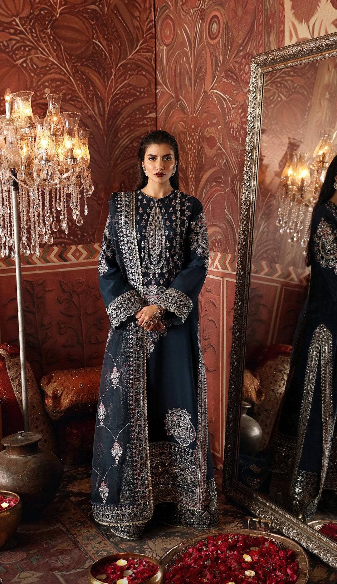 img_afrozeh_divani_silk_edit_23_awwal_boutique