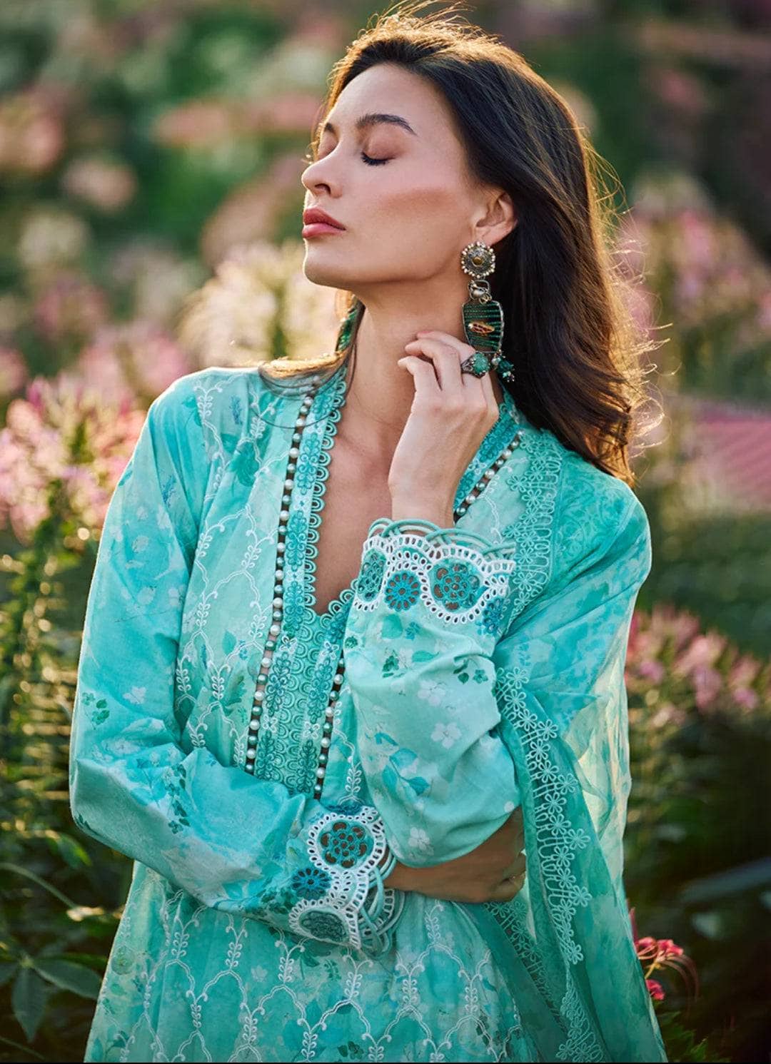 img_image_printkari_lawn_24_awwal_boutique