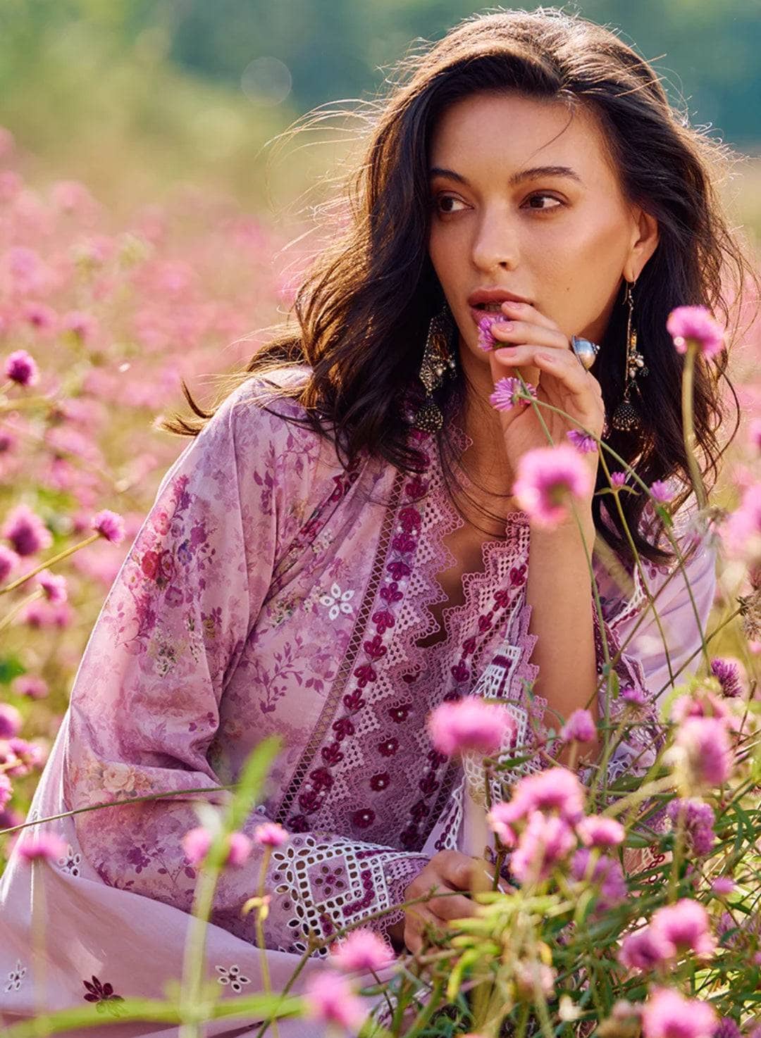 img_image_printkari_lawn_24_awwal_boutique