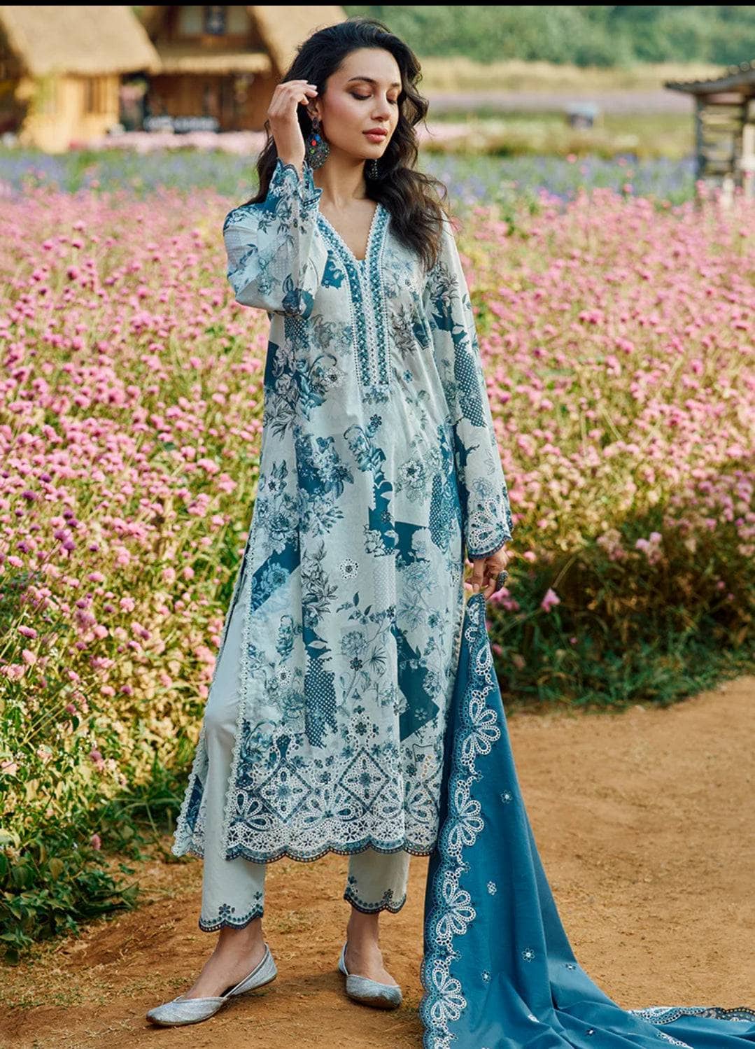 img_image_printkari_lawn_24_awwal_boutique