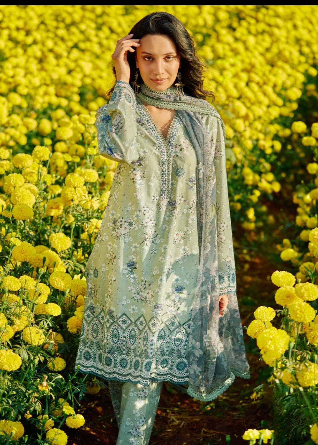 img_image_printkari_lawn_24_awwal_boutique