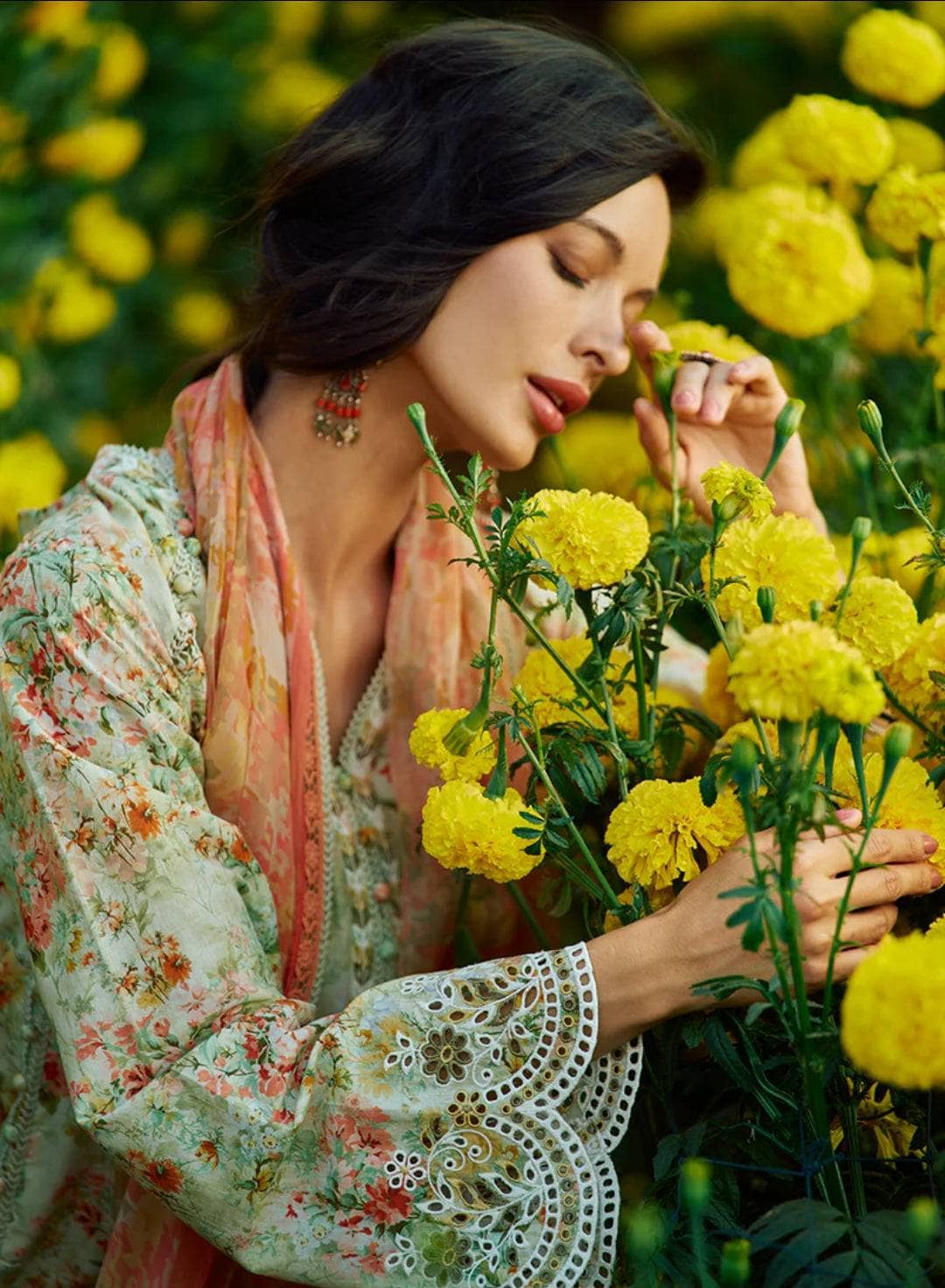 img_image_printkari_lawn_24_awwal_boutique