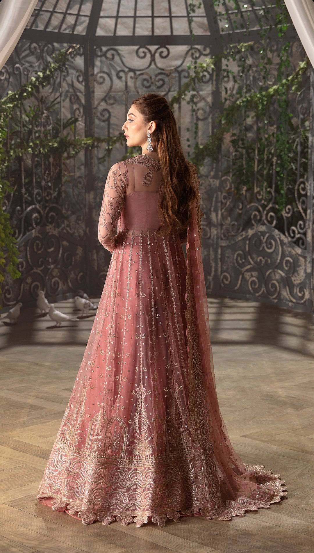 img_afrozeh_la_fuchsia_awwal_boutique