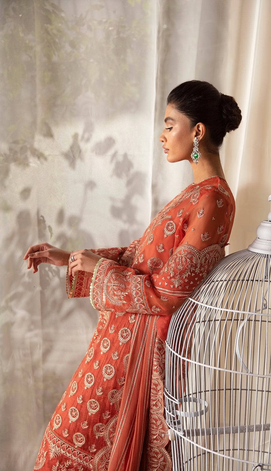 img_afrozeh_la_fuchsia_awwal_boutique