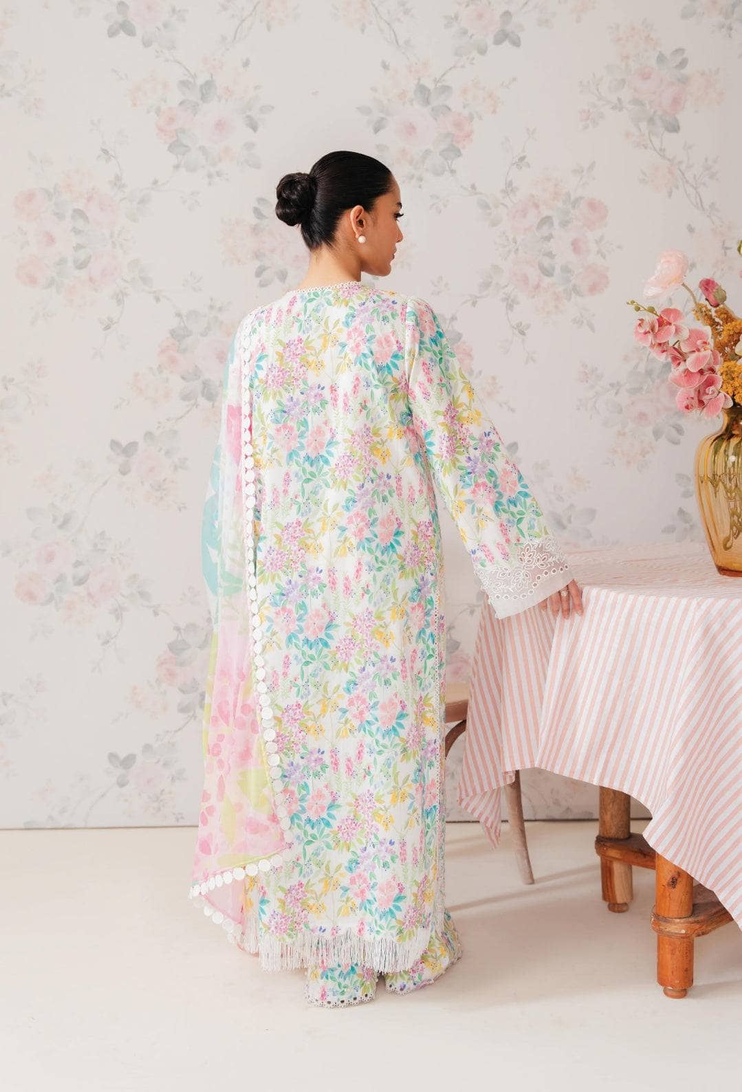 img_afrozeh_floral_charm_awwal_boutique