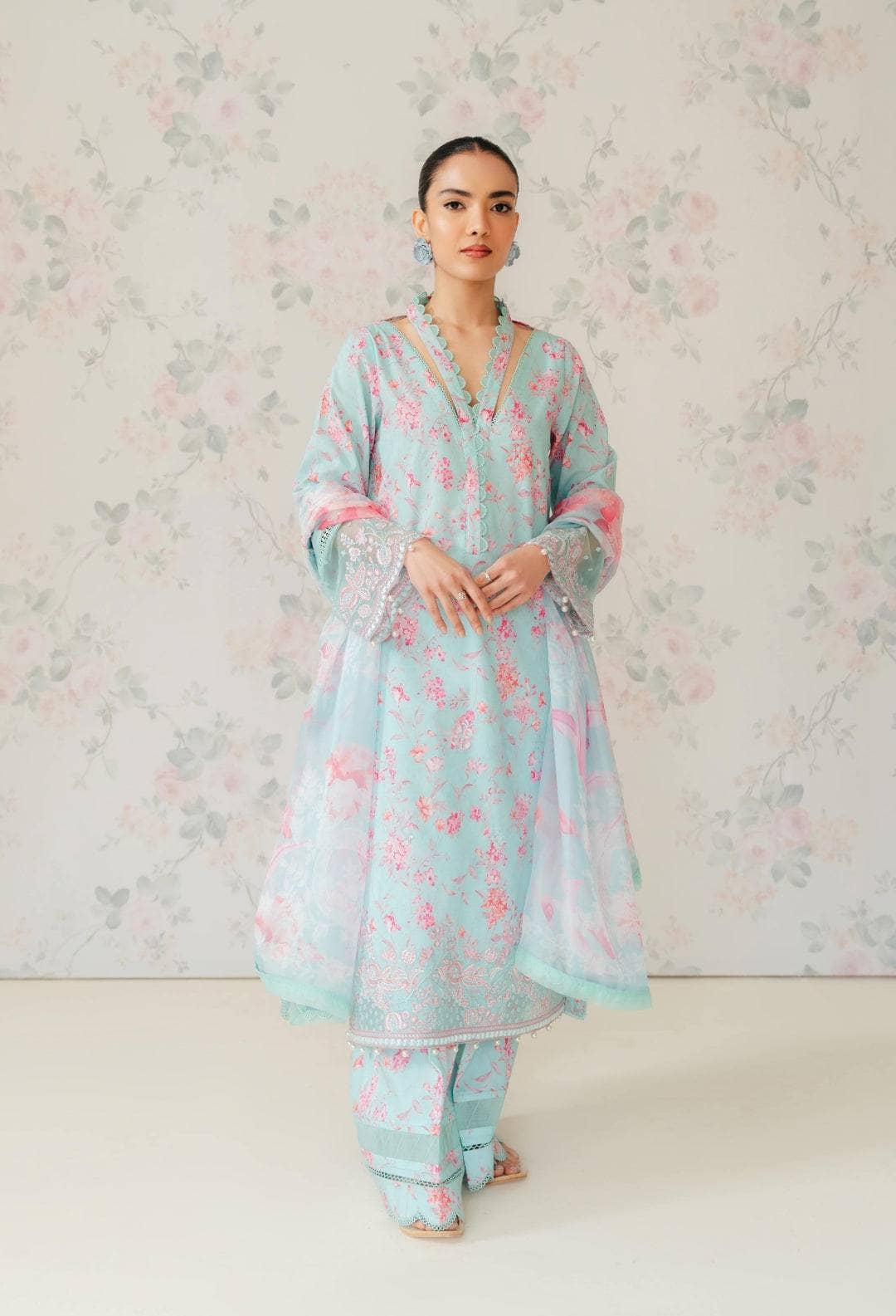 img_afrozeh_floral_charm_awwal_boutique