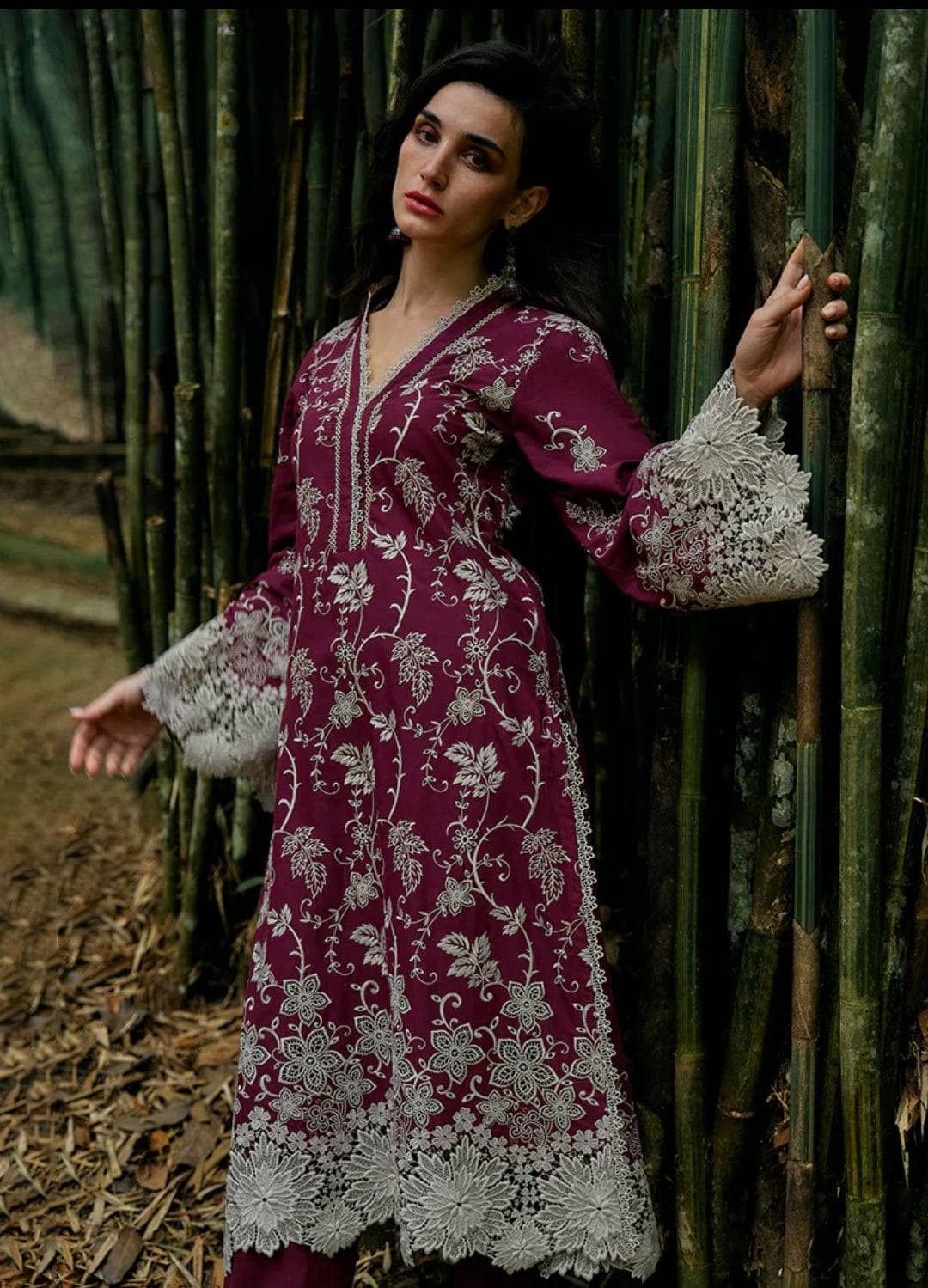 img_image_lawnkari_awwal_boutique