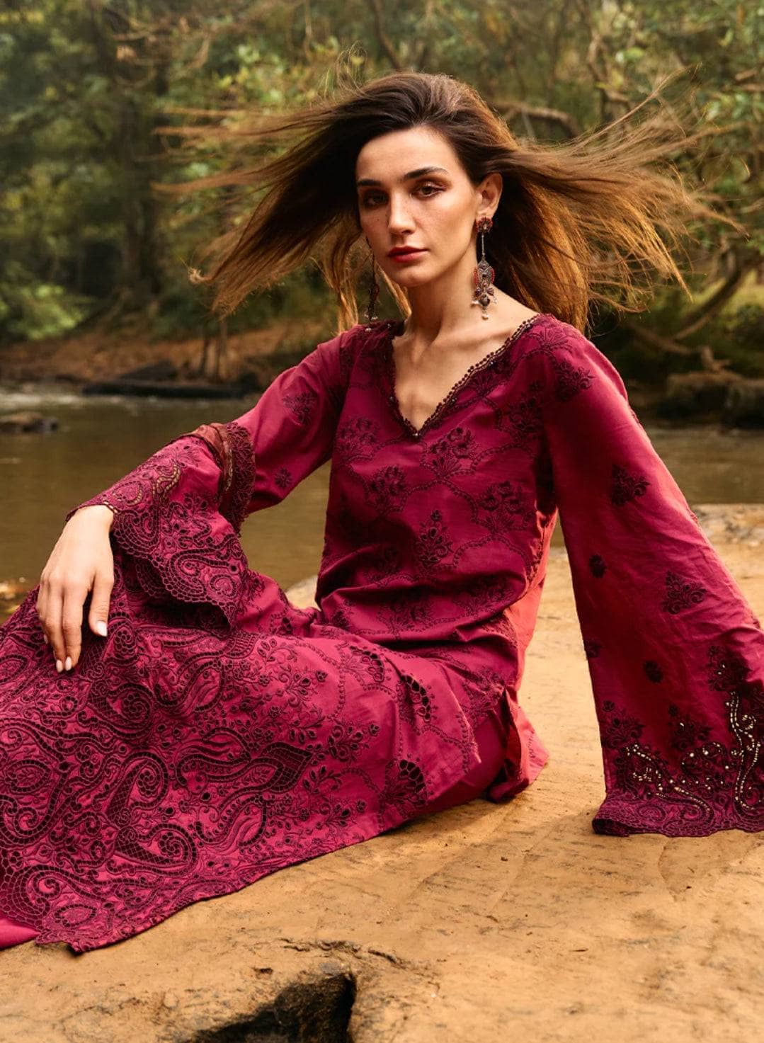 img_image_lawnkari_awwal_boutique