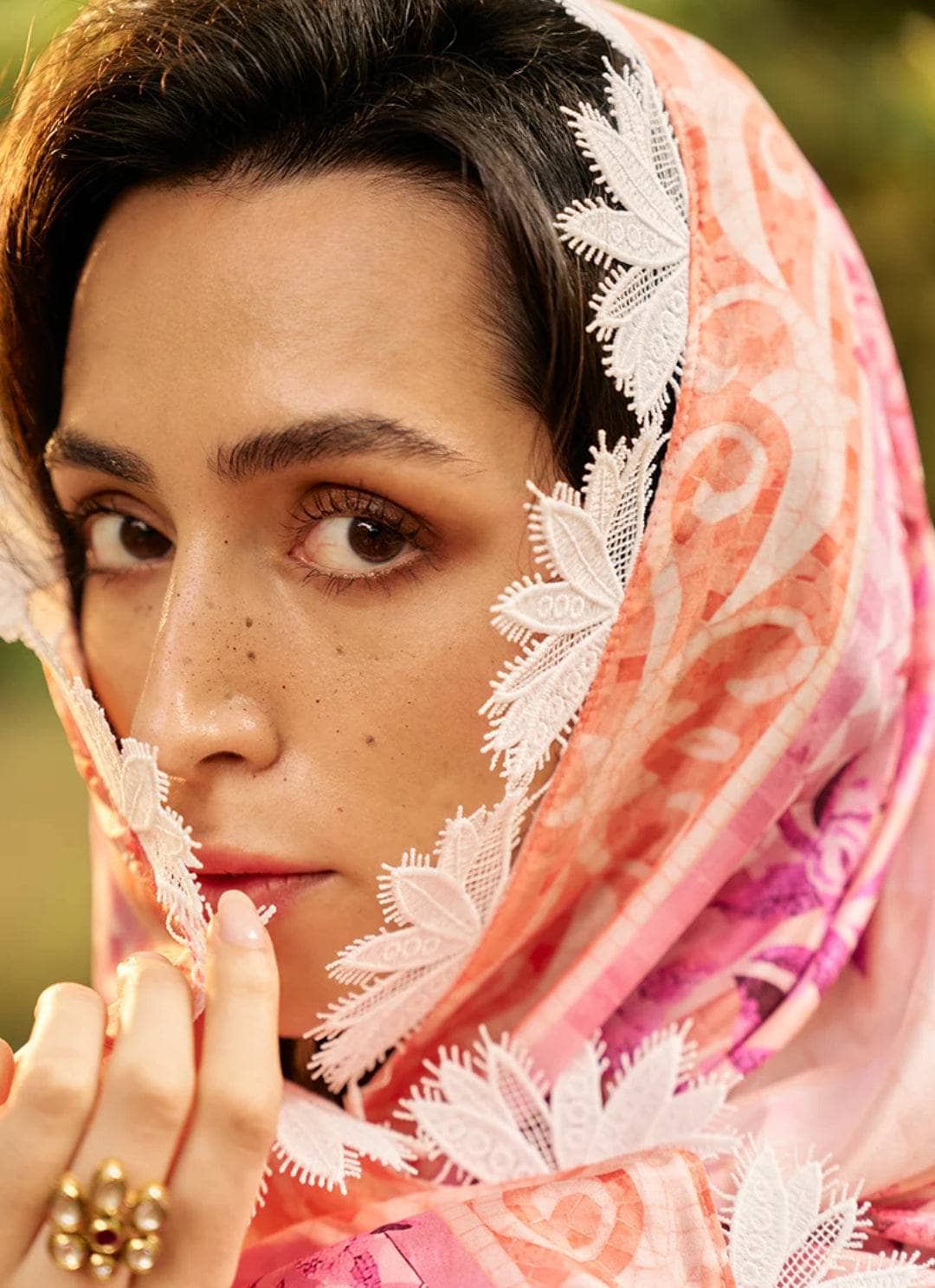 img_image_lawnkari_awwal_boutique