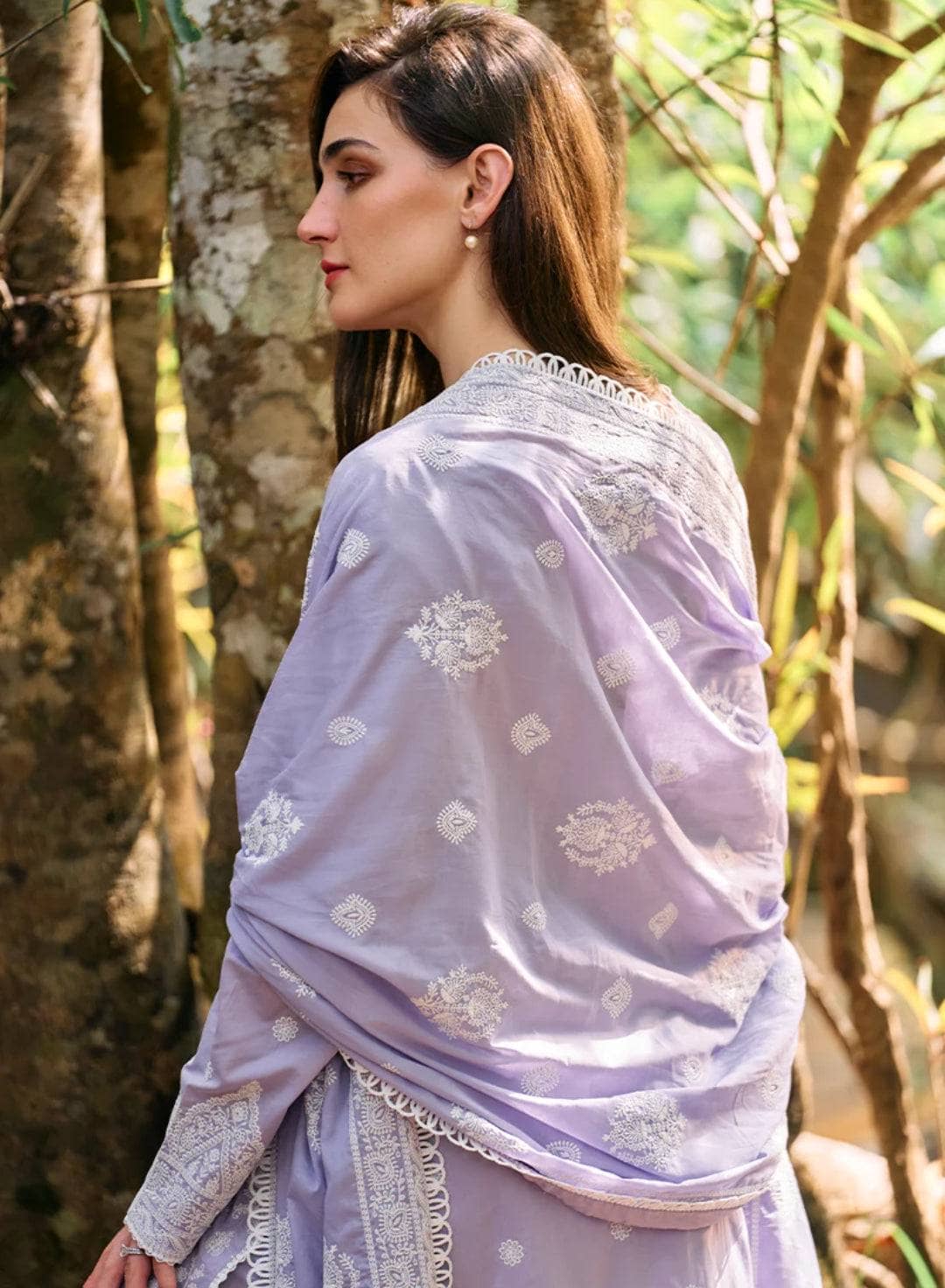 img_image_lawnkari_awwal_boutique