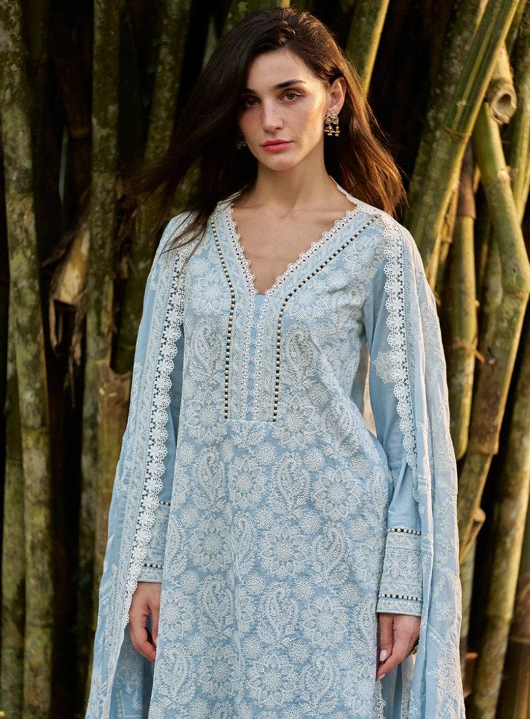 img_image_lawnkari_awwal_boutique