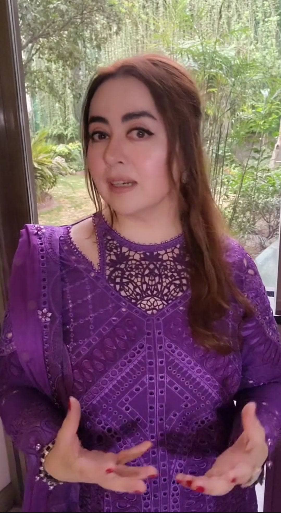 img_spotted_in_maria_b_awwal_boutique