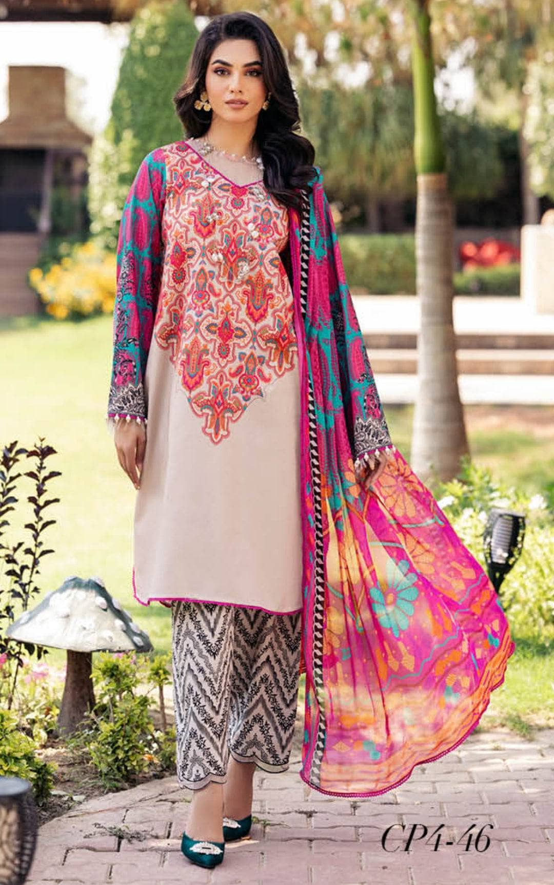 img_charizma_c_prints_fall_awwal_boutique