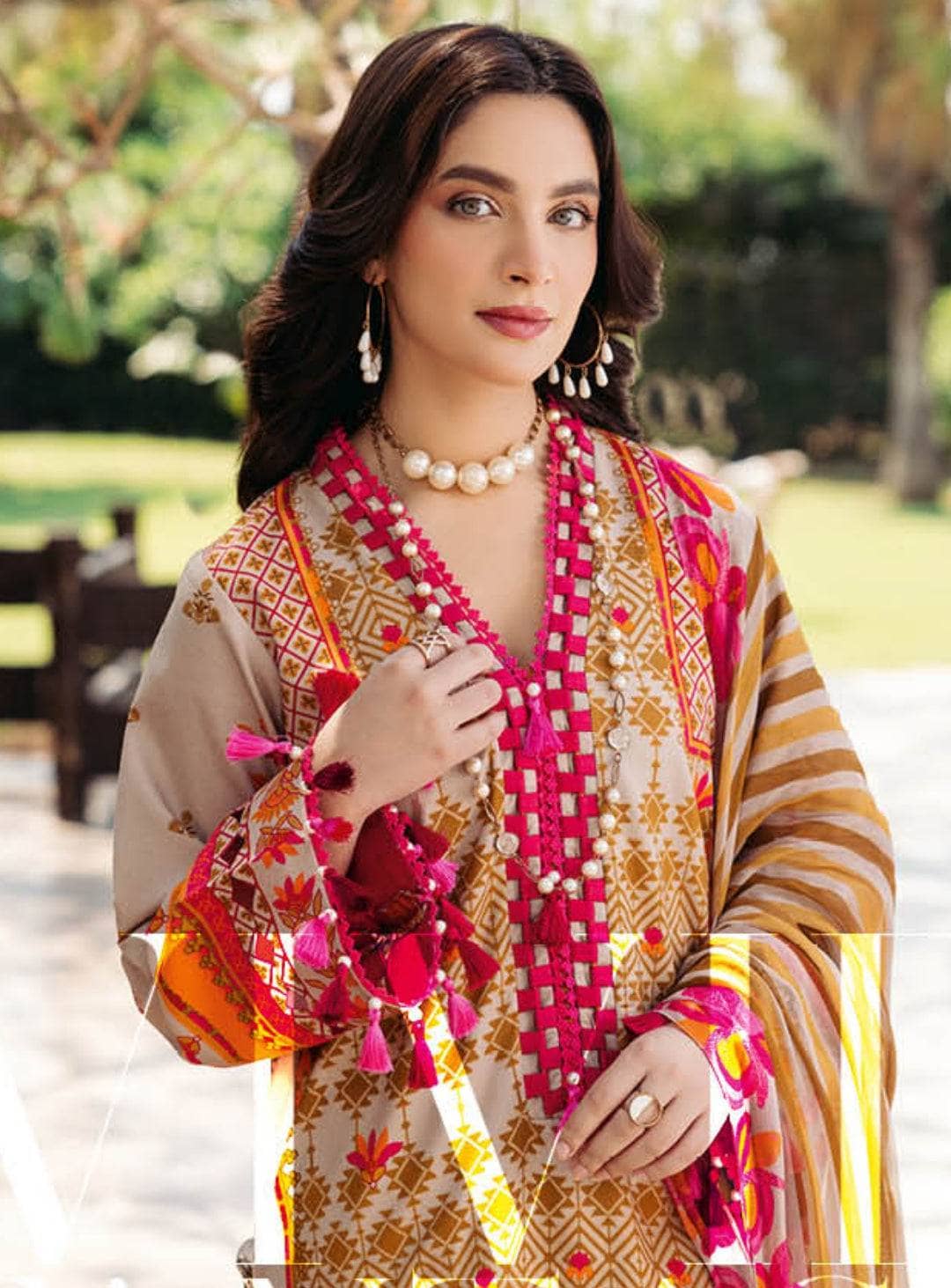 img_charizma_c_prints_fall_awwal_boutique