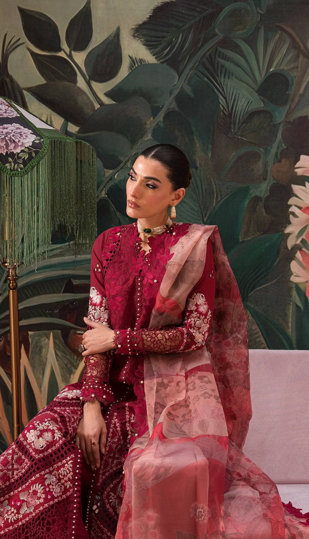 img_afrozeh_painted_garden_lawn_awwal_boutique