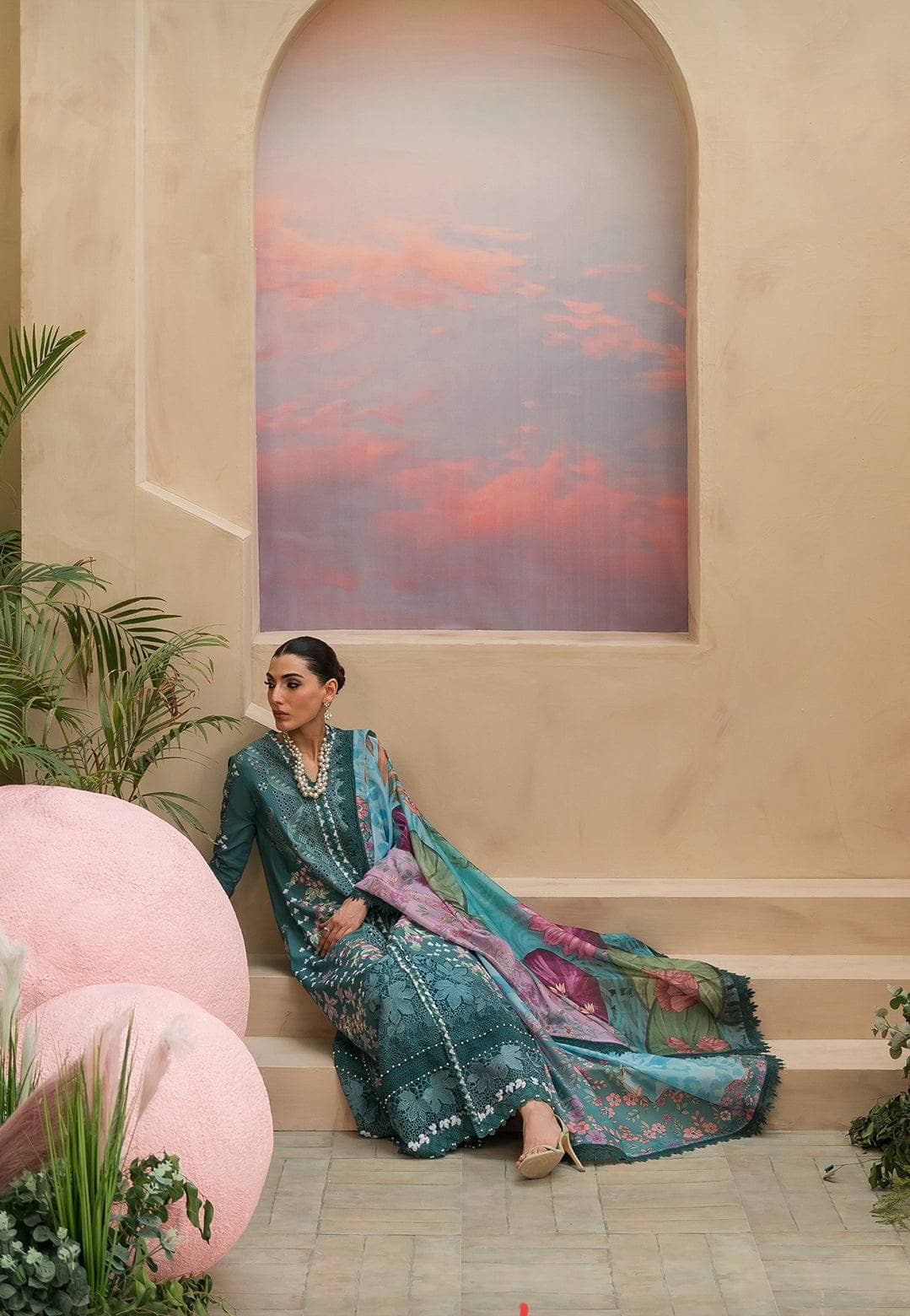 img_afrozeh_painted_garden_lawn_awwal_boutique