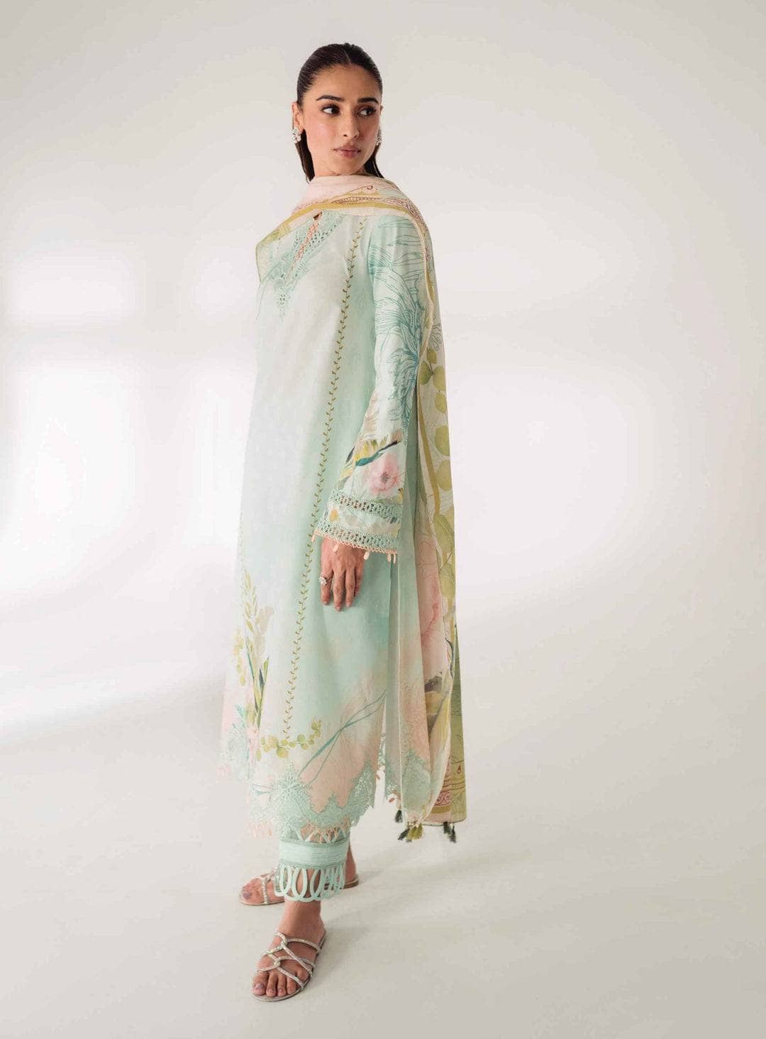 img_qalamkar_q_print_awwal_boutique