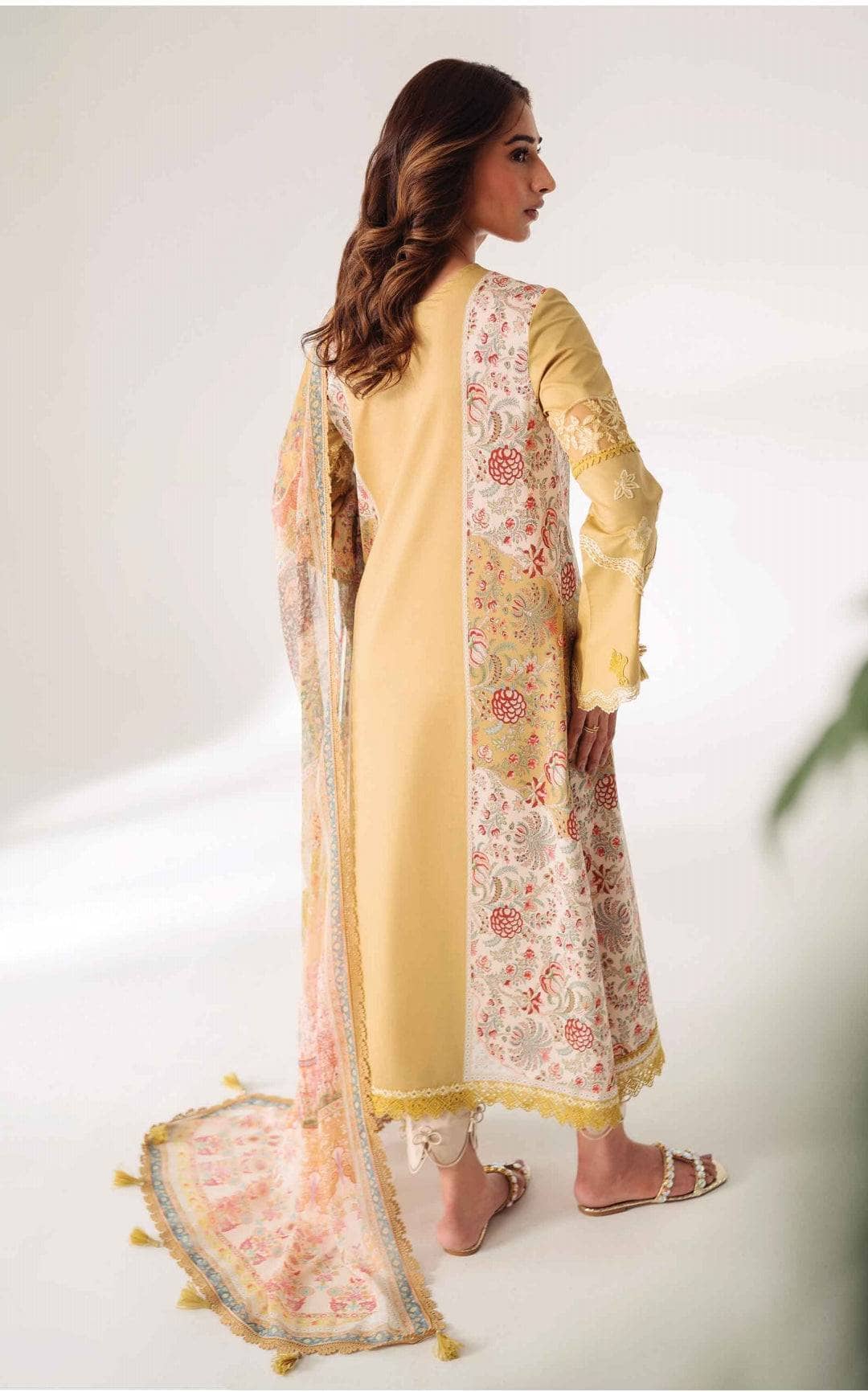 img_qalamkar_q_print_awwal_boutique