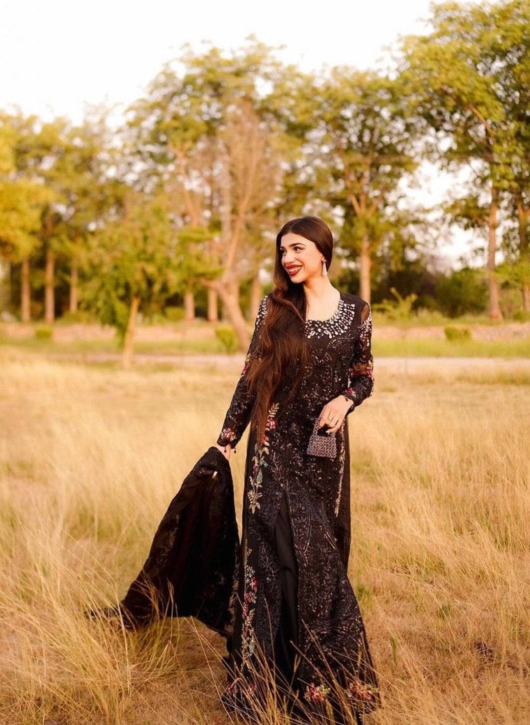 img_maria_b_mbroidered_awwal_boutique