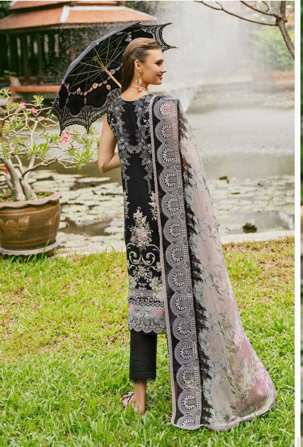 img_jade_needle_wonder_awwal_boutique