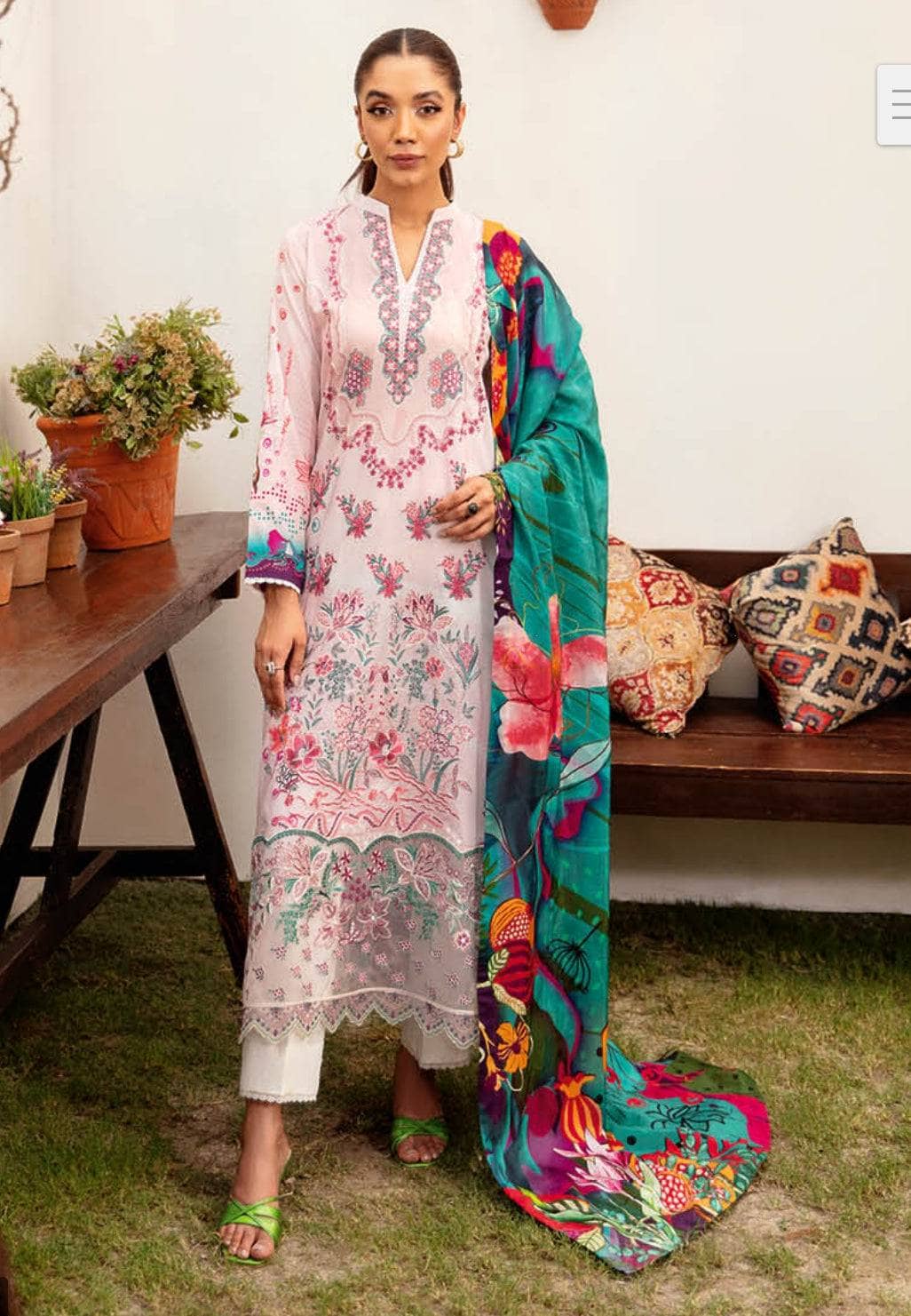 img_ramsha_lawn_vol_11_awwal_boutique