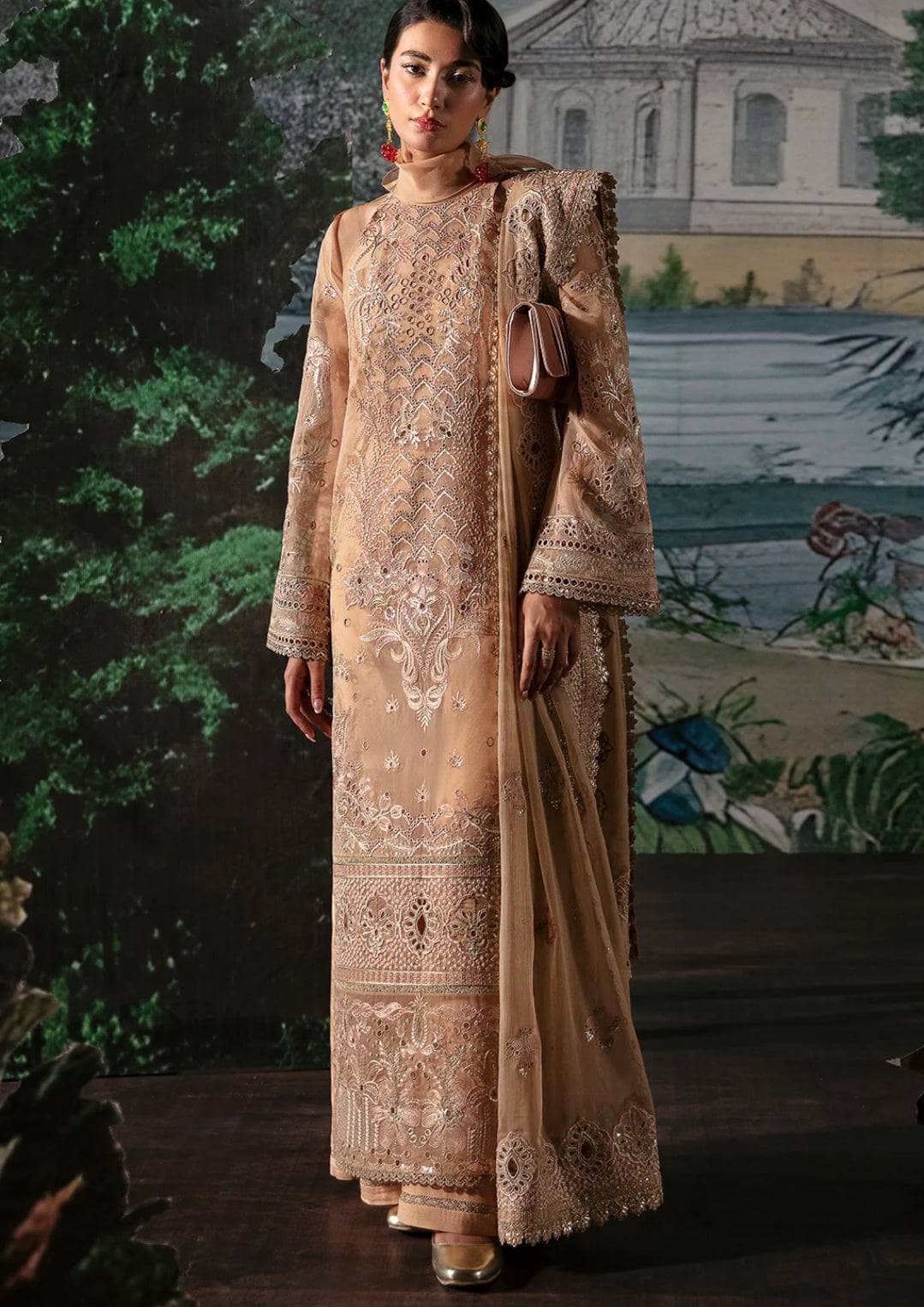 img_afrozeh_la_fuchsia_awwal_boutique