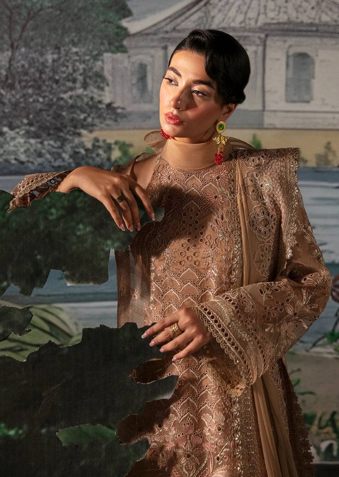 img_afrozeh_la_fuchsia_awwal_boutique