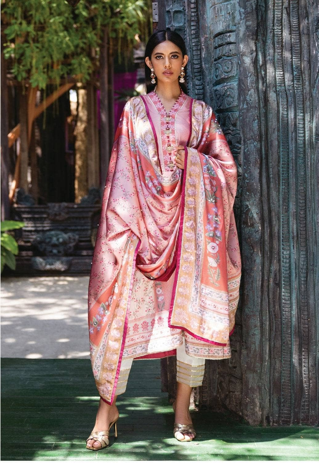 img_mushq_silk_awwal_boutique