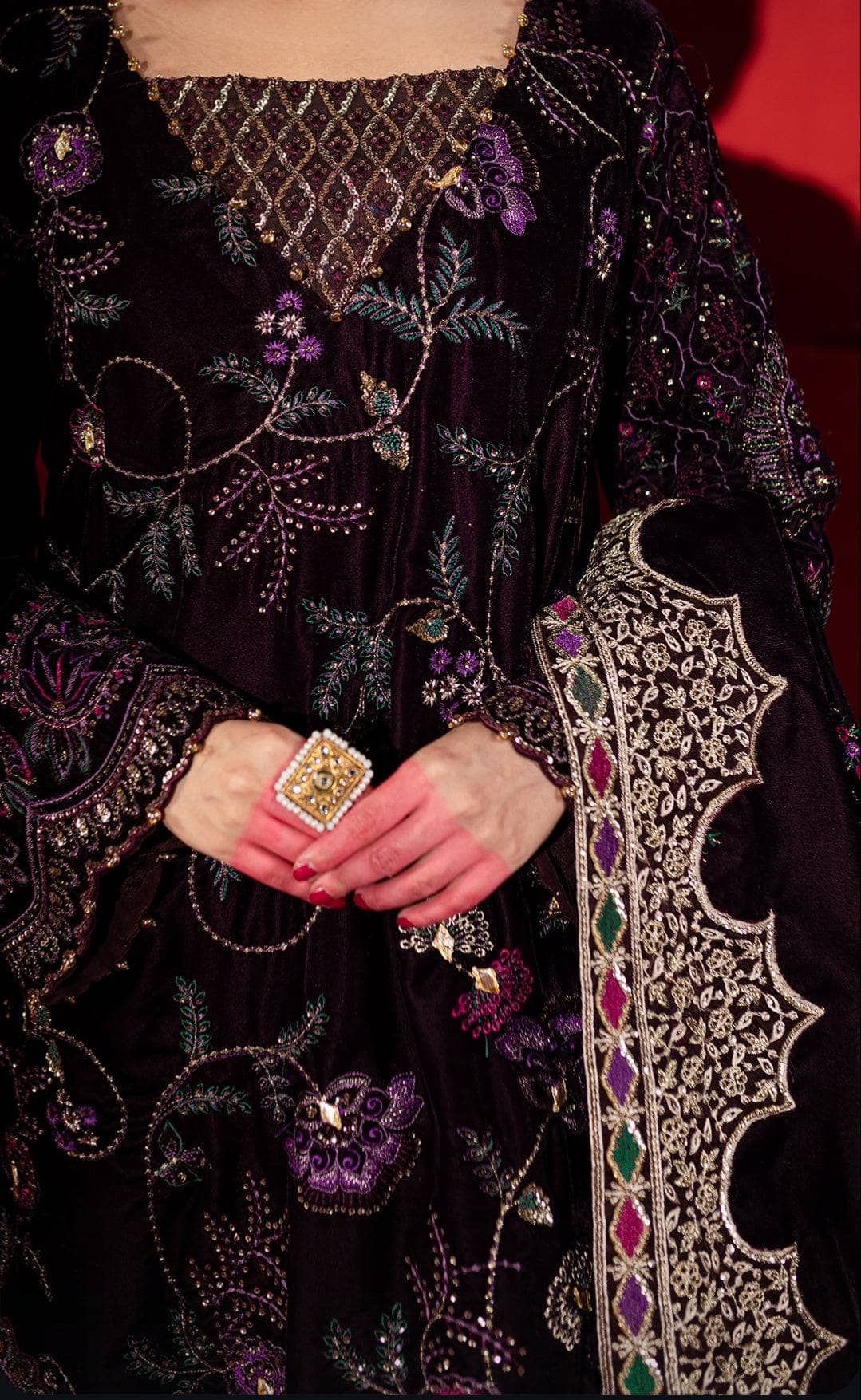 Restocked/Nureh Velvet Luxury Formals 24/NW 91