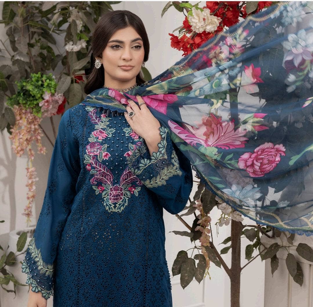 img_adans_libas_ezlyn_chikankari_lawn_awwal_boutique