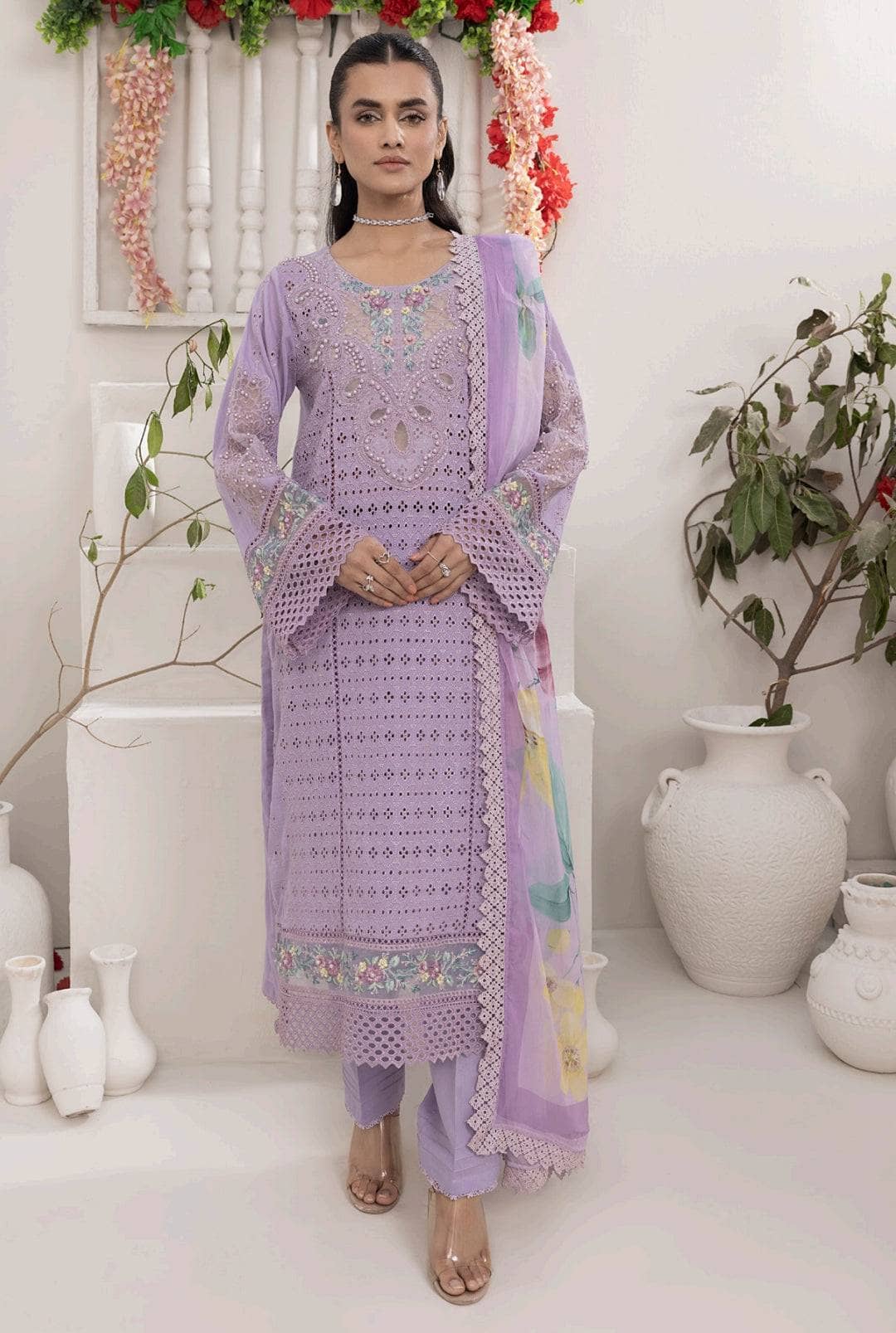 img_adans_libas_ezlyn_chikankari_lawn_awwal_boutique