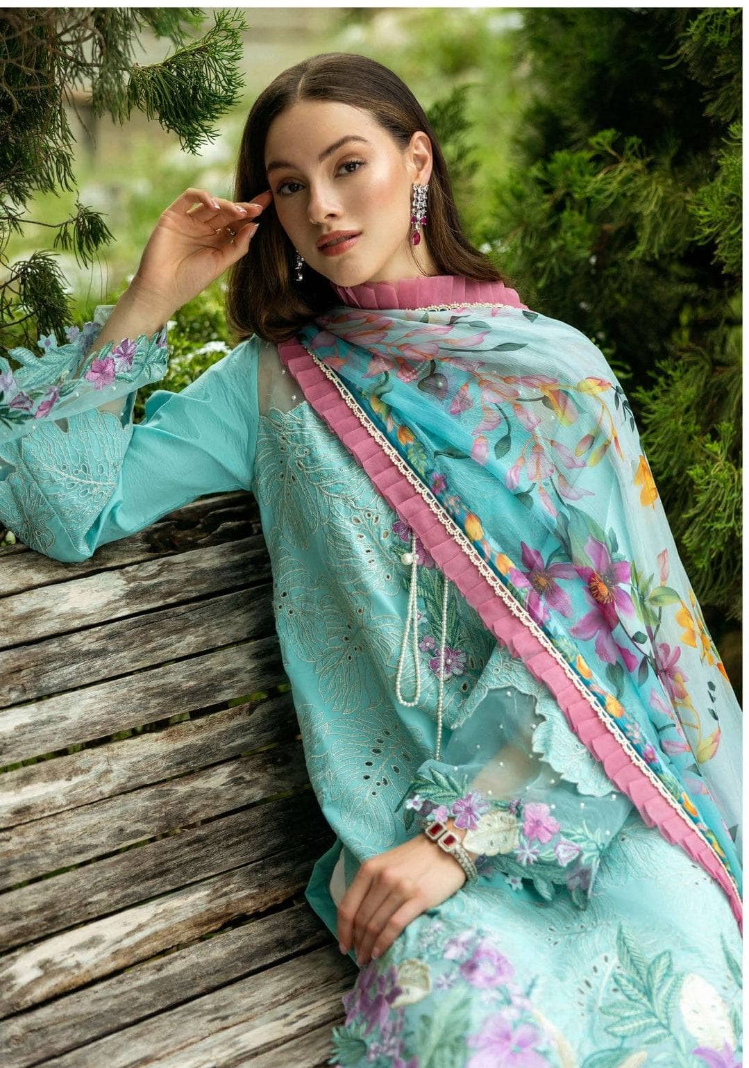 Restocked/Roheenaz Lawn 25/Helene