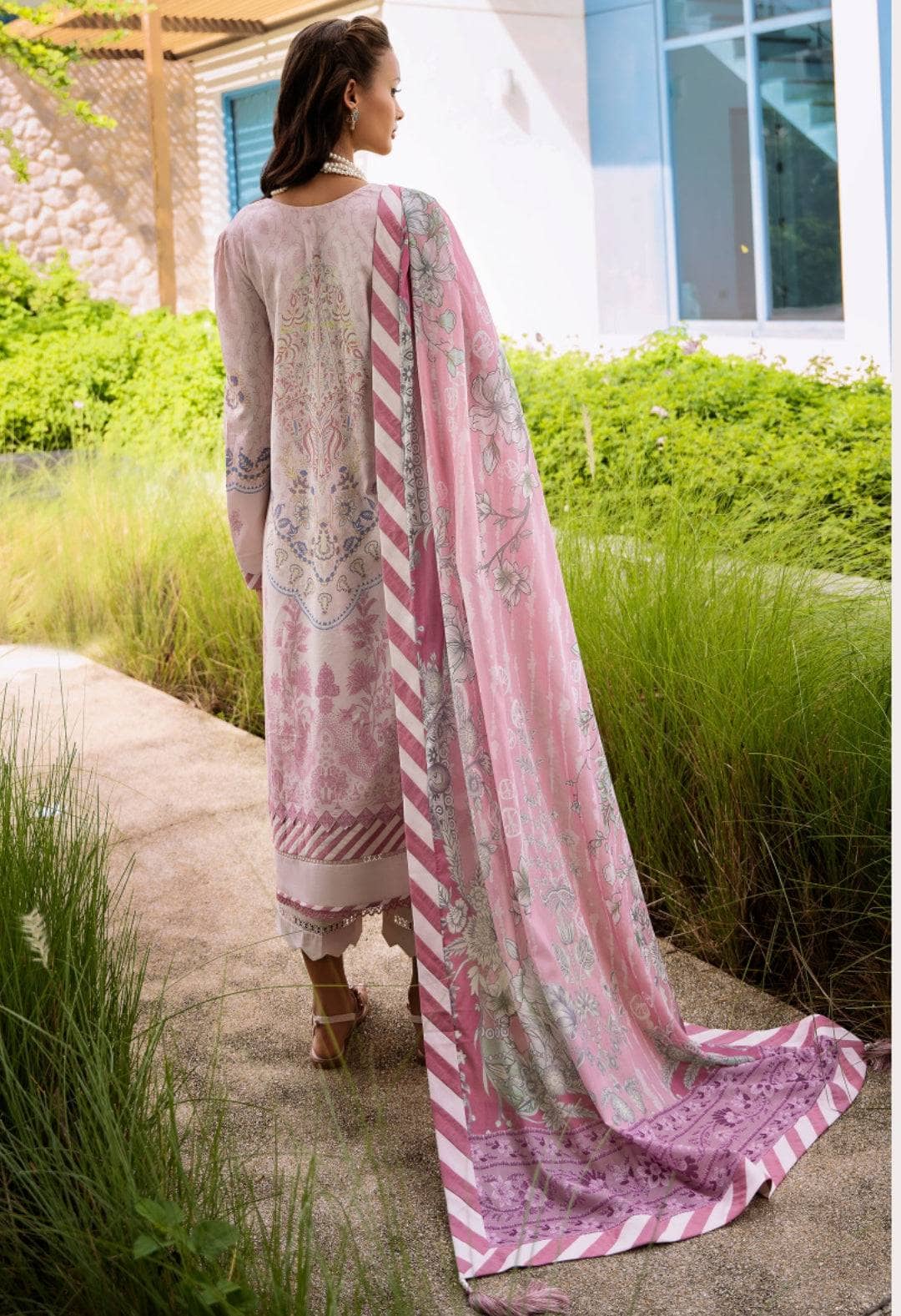 img_jade_urbane_lawn_prints_awwal_boutique