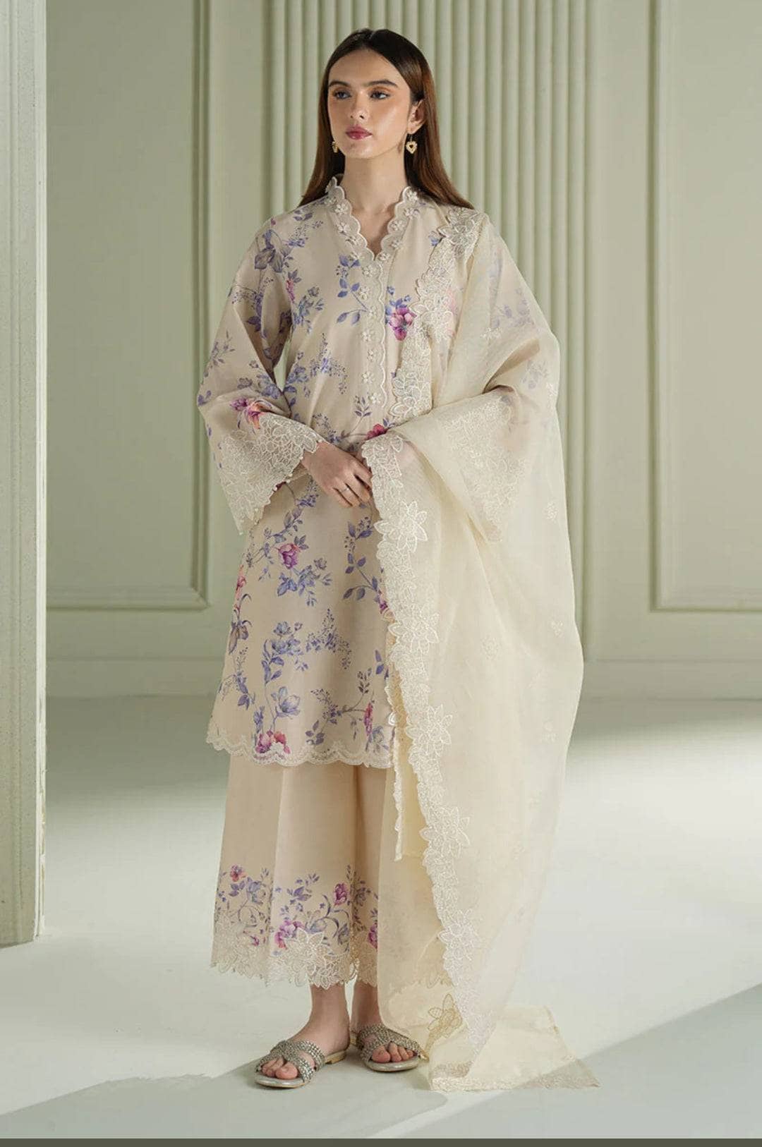 img_cross_stitch_mahiri_awwal_boutique