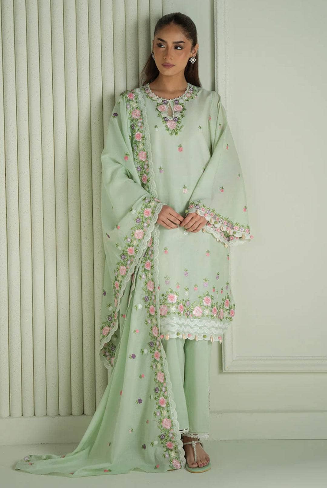 img_cross_stitch_mahiri_awwal_boutique