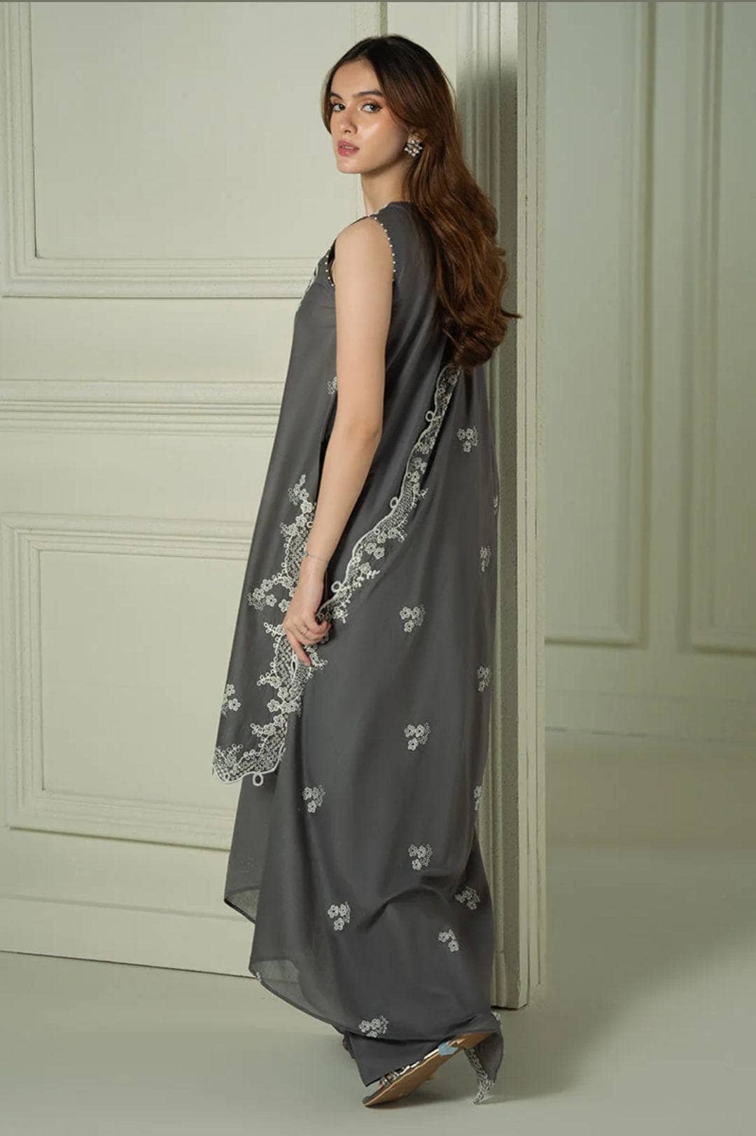 img_cross_stitch_mahiri_awwal_boutique