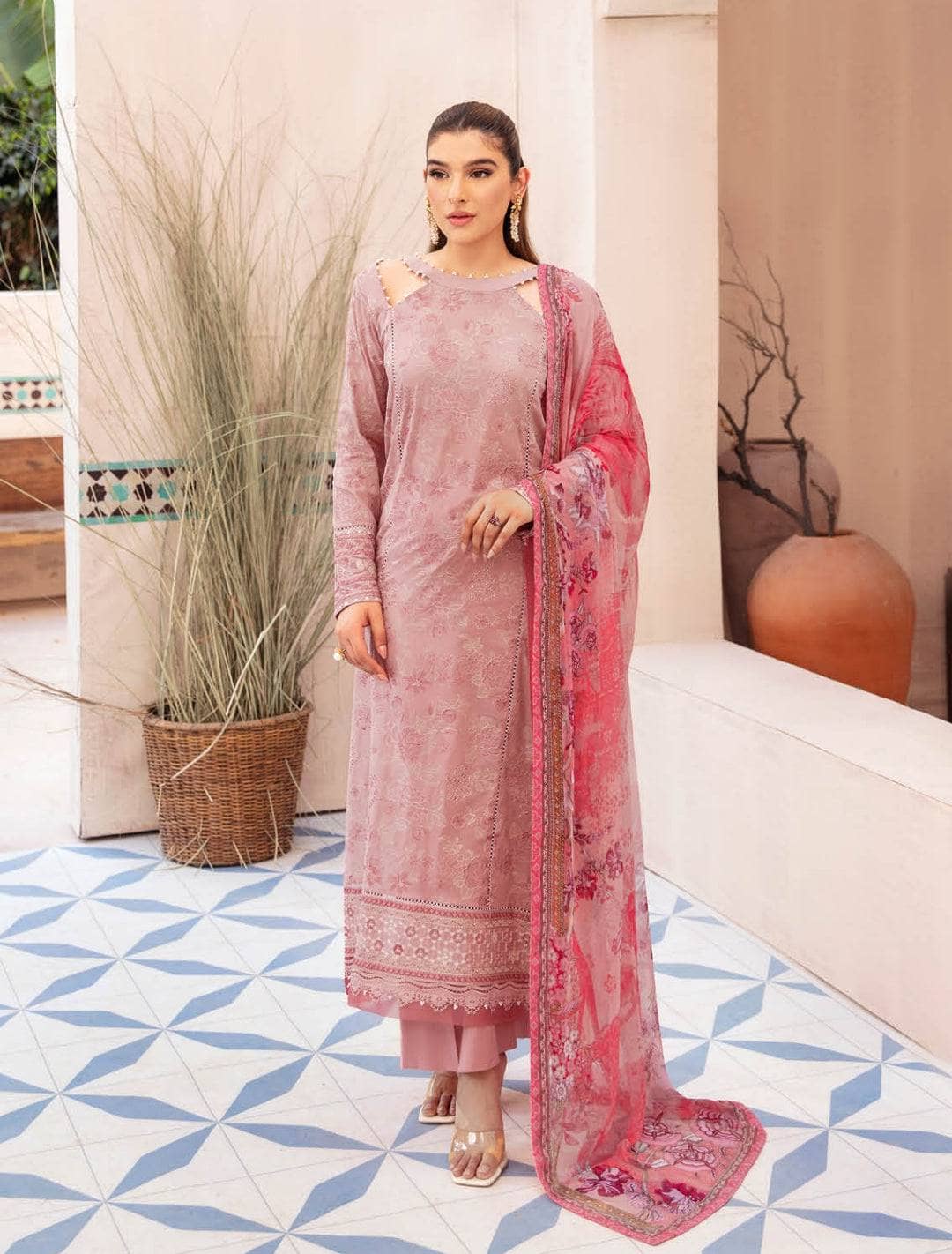 img_ramsha_andaz_lawn_awwal_boutique