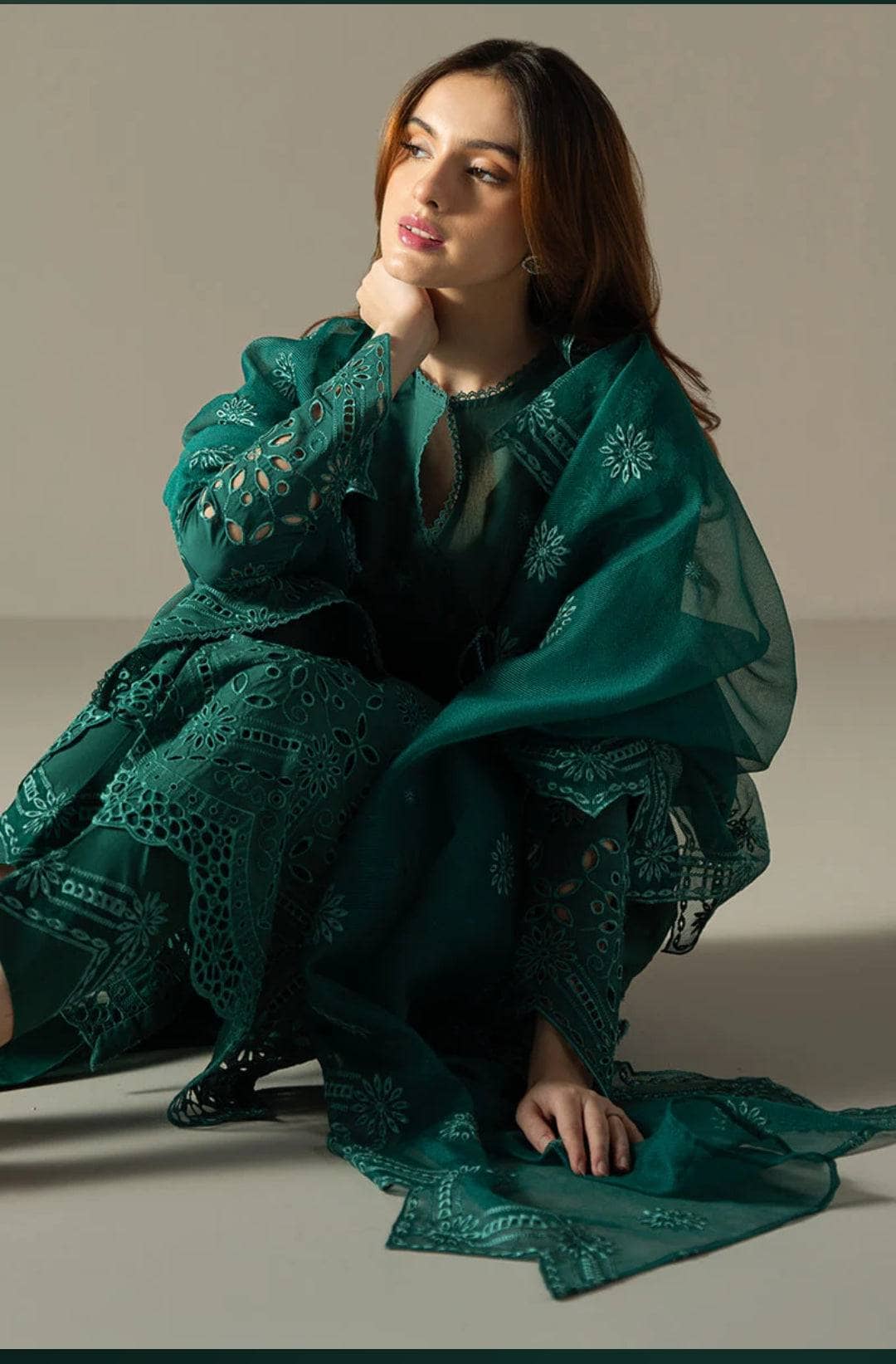 img_cross_stitch_chikankari_lawn_24_awwal_boutique