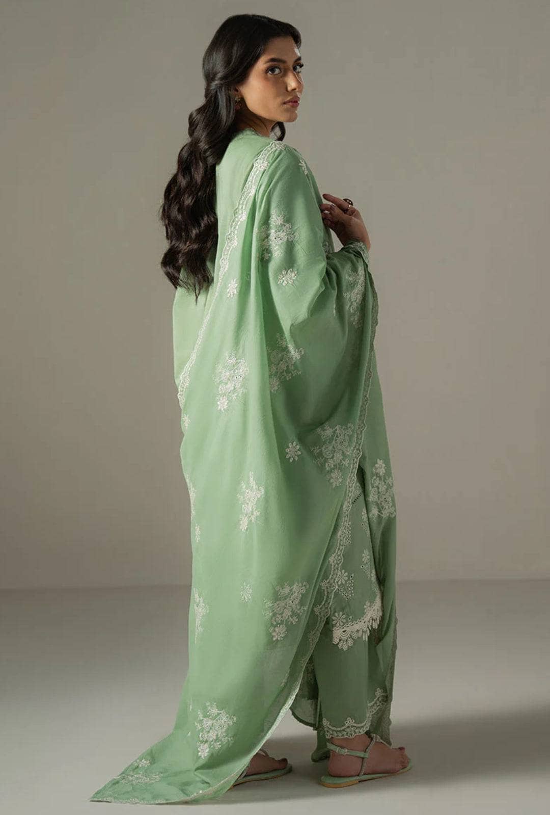 img_cross_stitch_chikankari_lawn_awwal_boutique